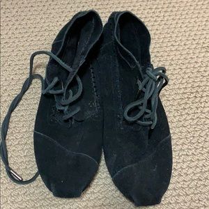 TOMS shoes